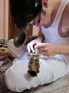 15-jonathan-saxophone-cumstomization
